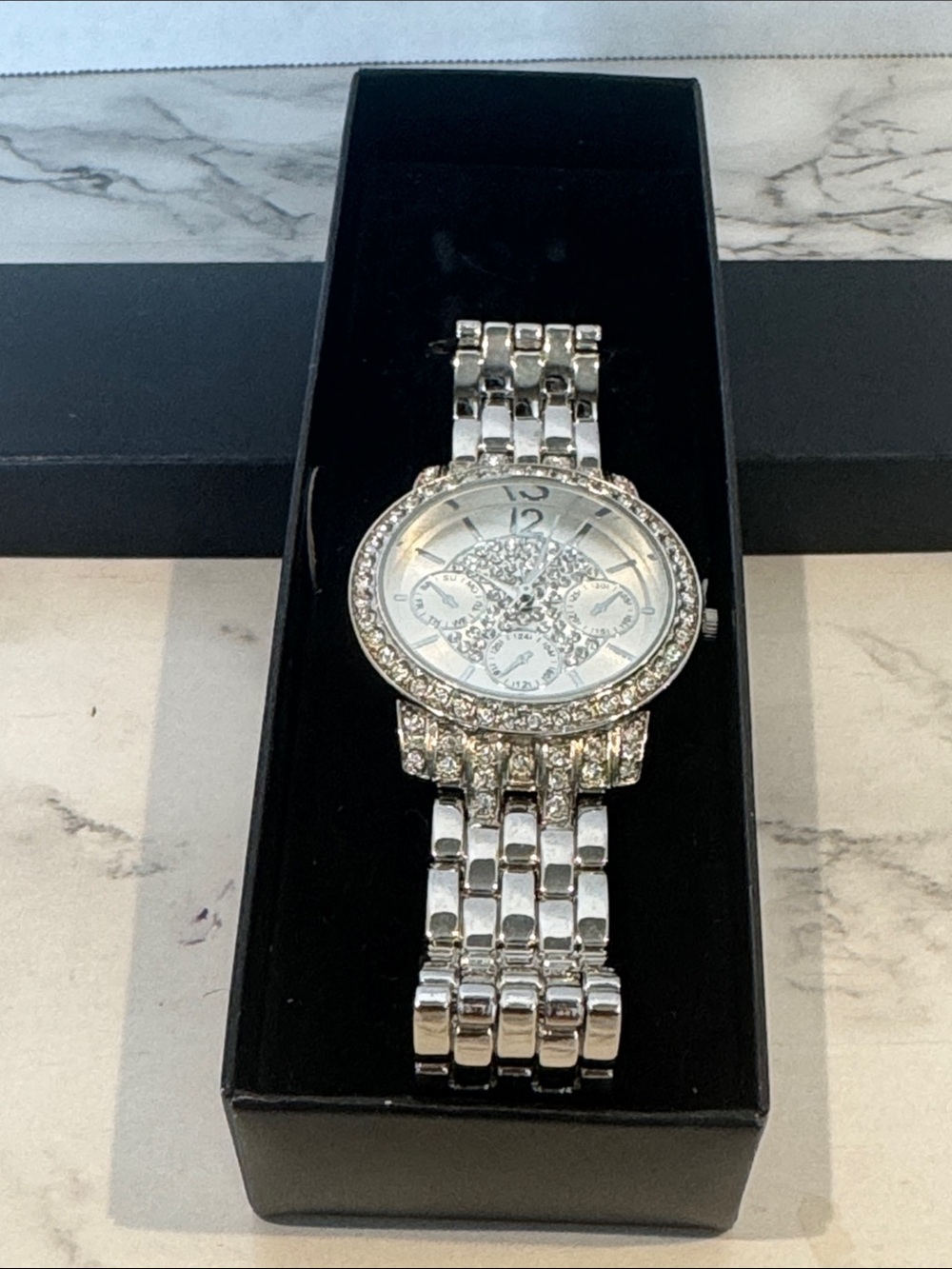 Avon Adjustable Silver tone Swarovski Crystal Bling Pave Watch in box Untested